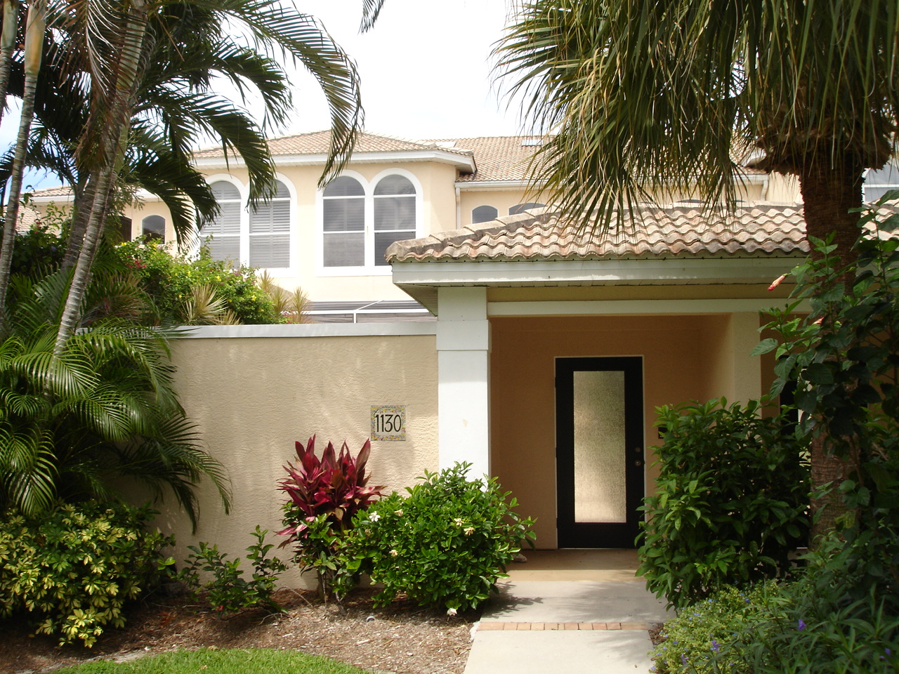 BROADVIEW VILLAS at OLDE NAPLES SOUTHEAST Real Estate NAPLES Florida Fla Fl